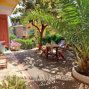  Guest house Albamare